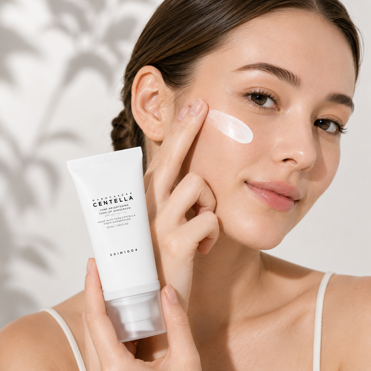 SKIN1004 Madagascar Centella Tone Brightening Tone-Up Sunscreen SPF50+ PA++++ 50ml